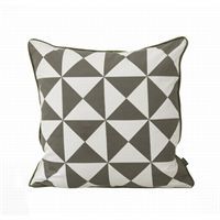 Ferm Living - Pude - Large Geometry (gr�/sort)