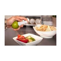 Lemon/citrus sprayer fra Bluelounge
