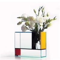 PO Mondri vase designet af Frank Kerdil 