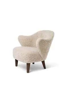 Audo Copenhagen - Ingeborg, Lounge Chair, Oak Legs, Upholstered With PC3L, Dark Stained Oak, EU - HR Foam, Sheepskin Curly (Moonlight), Sheepskin Curly, Skandilock