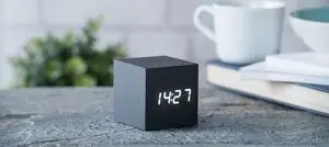 Gingko - Wooden Cube Click Clock Black / White LED