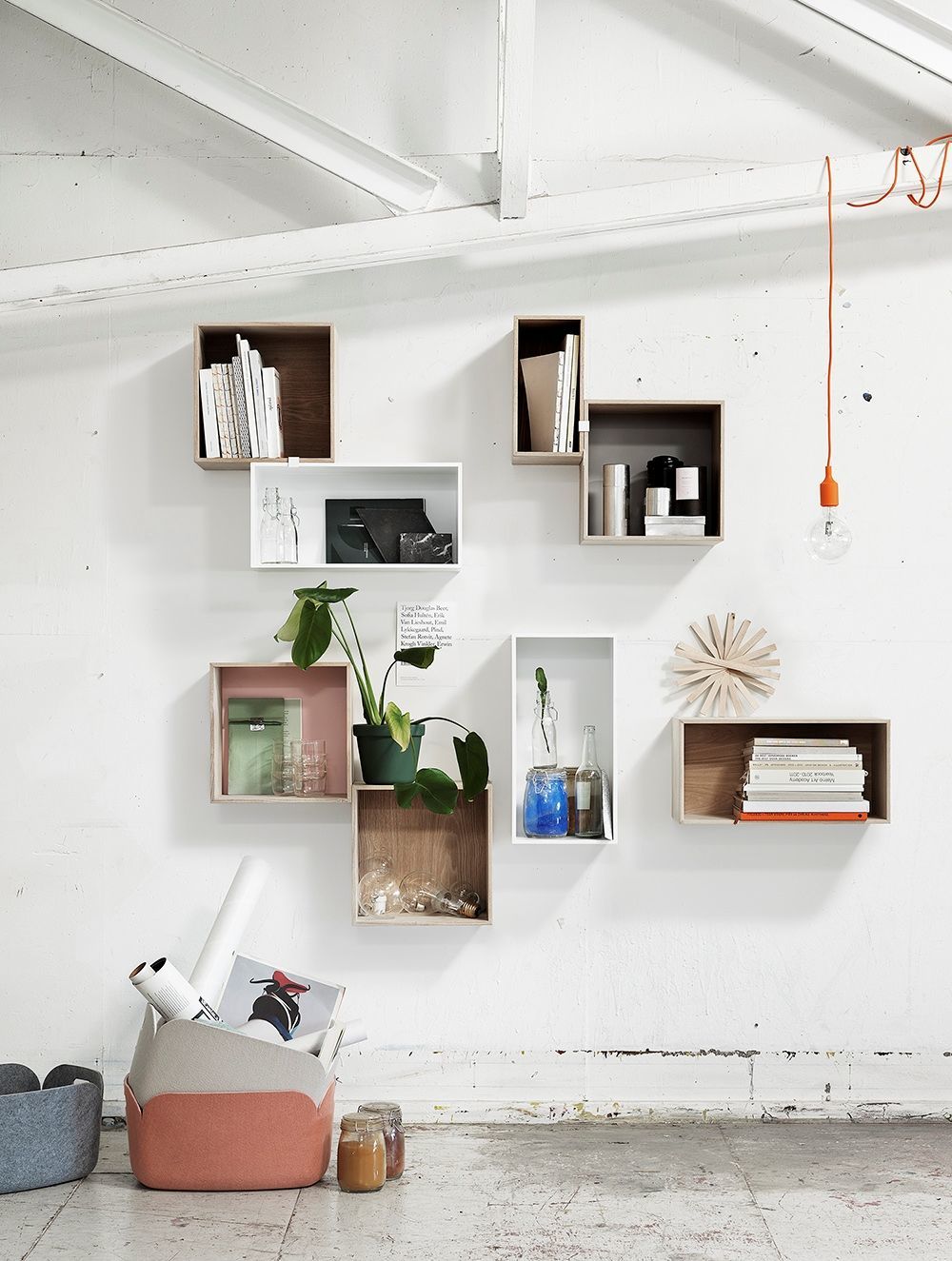 Mini stacked reol med baggrund fra muuto altid fri fragt