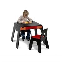 A Table fra Collect Furniture