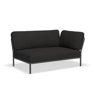 Moderne hjørnesofa med højre armlæn i sodgråt stof og metalramme. Minimalistisk design.