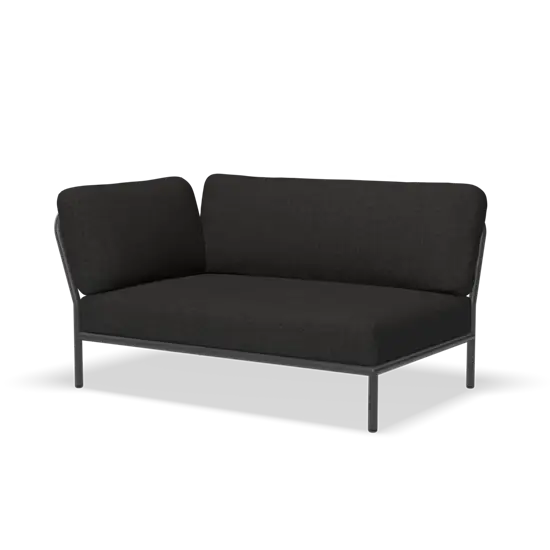 Hjørnesofa med venstre armlæn, i sodgrå stof. Minimalistisk design med slanke ben.