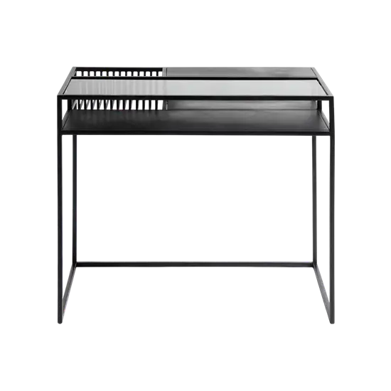 Moderne skrivebord med glasplade, slatted sektion og hylde nedenunder. Minimalistisk design.