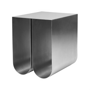 Kristina Dam - Sidebord - Curved Side Table - Steel