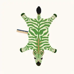 Doing Goods - Gulvtæppe - Grassy Zebra - Small - 106 x 66 cm