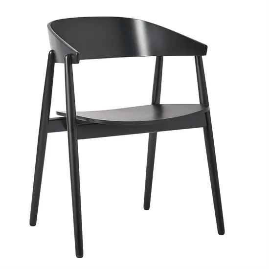 Sort armstol med buet ryg og armlæn i ét stykke, glat finish, fire ben.