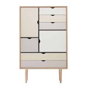 Andersen Furniture - S5 OPBEVARINGSMØBEL - EG/SÆBE MED FLERFARVET FRONT