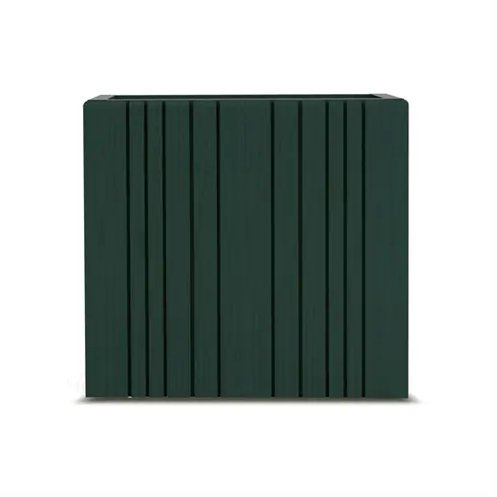 Mørkegrøn plantekasse med lodrette lameller, rektangulær form, 77 x 33 x 70 cm.