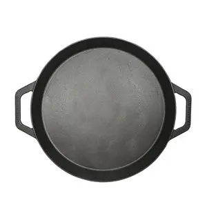 Rund Muurikka paellapande med flad overflade og to håndtag for nem løftning. Diameter: 45 cm.