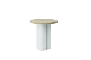 Rundt bord med travertinplade og tre cylindriske lysegrønne ben fra Normann Copenhagen.