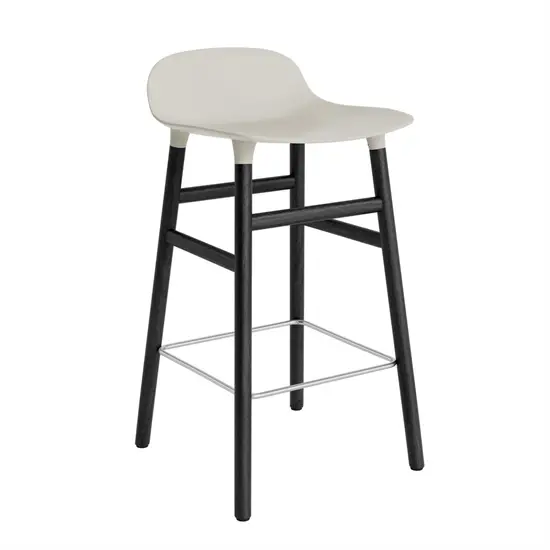 Normann Copenhagen - Form Barstool 65 cm - Lys grå/Sort eg