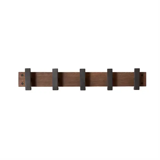 Minimalist knagerække med fire kroge på en mørk rektangulær bagplade, designet til flere genstande.