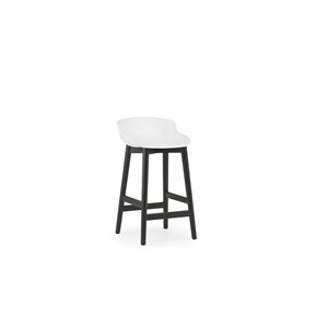 Normann Copenhagen stol - Hyg Barstol 65 cm sort eg/hvid