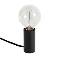 Sort lampe med cylindrisk base og synlig pære. Ledning er vedhæftet. Pære medfølger ikke.