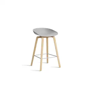 HAY - Barstol - AAS 32 - About A Stool - Concrete Grey 2.0 - Ben: sæbebehandlet eg - Lav model