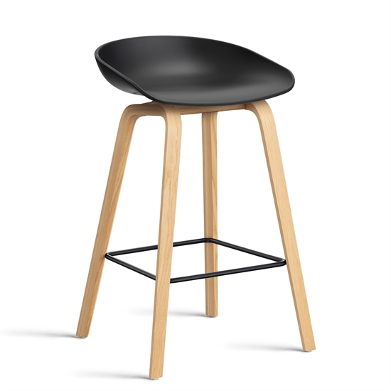HAY - Barstol - AAS 32 - About A Stool - Sort 2.0 - Ben: Lakeret eg - Lav model