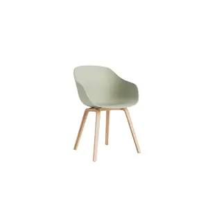 Hay - Spisebordsstol - AAC 222 - About a Chair - Pastel Green 2.0 - Ben: sæbebehandlet eg 