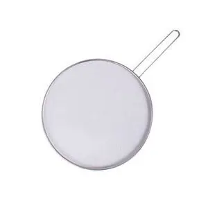 Rundt stænklåg med finmasket overflade og langt håndtag, 29 cm i diameter.