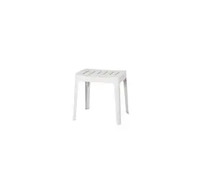 Minimalist hvid skammel med rektangulært sæde og fire ben i aluminium.