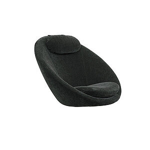 Mørkegrøn loungestol med rund form, nakkepude og skrå ben.