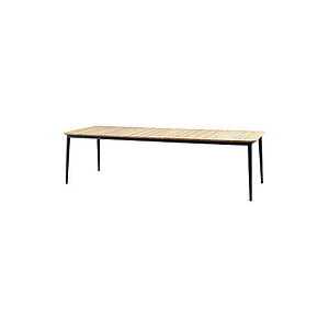 Langt, rektangulært spisebord i minimalistisk stil med teak lameller og slanke, mørke ben.
