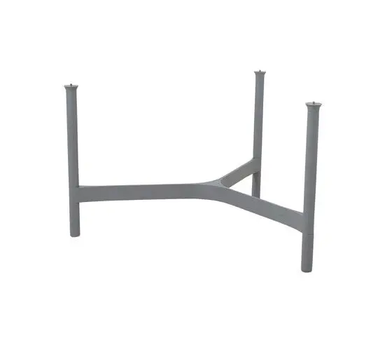 Lysgråt bordstel med fire ben og trekantet støtte. Glat finish i aluminium.