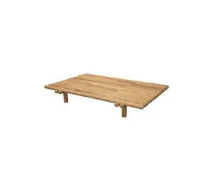 Rektangulært sofabord i teak med lameldesign og fire cylindriske ben.