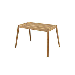 Rektangulært spisebordunderstel i naturligt trælook med fire skråtstillede ben. Minimalistisk design.