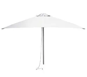 Firkantet parasol med lys dug og grå centralstang, har åbningsmekanisme.