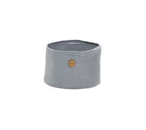 Lysegrå, cylindrisk kurv med tekstur og synlig etiket på siden. Diameter 40 cm.