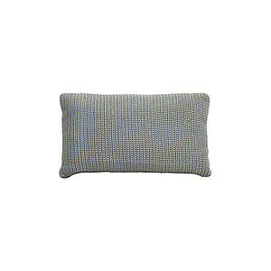 Rektangulær pyntepude i støvet grøn med strikket tekstur, måler 32x52x12 cm.