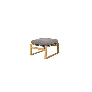 Fodskammel med træramme, mørk pude og vævet mønster under puden.