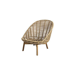 Loungestol i flettet naturdesign med rund ryg og teakben.