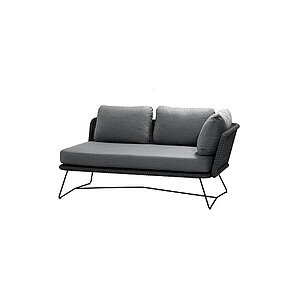 Sort metalramme, grå hynder, vævet mønster. Minimalistisk design til udendørs brug.