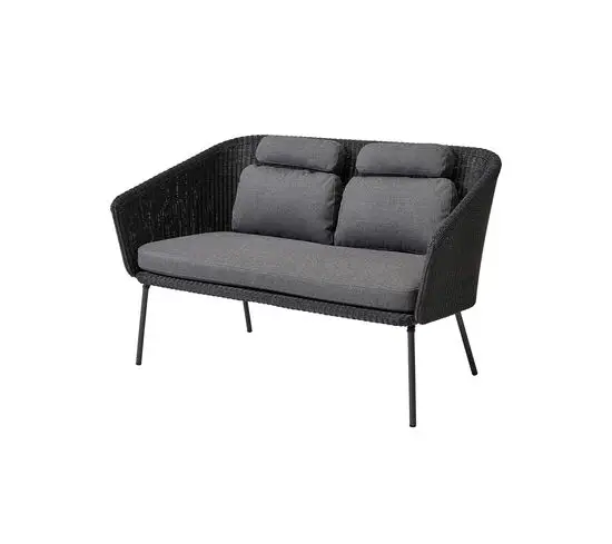 Udendørs bænk med grafitflet, grå hynder og lige ben. Elegant design til komfortabel siddeplads.