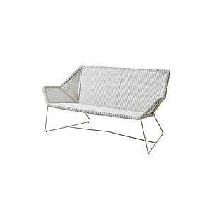 Moderne 2-pers. sofa med vævet tekstur og tyndt metalstel med geometriske ben.