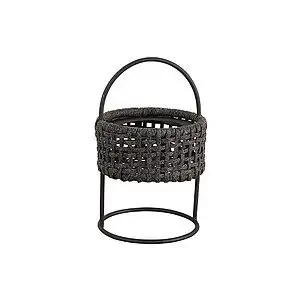 Mørkegrå lampe med flettet design, cylinderformet med åbent gittermønster og rund ramme.