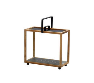 Rektangulær lanterne i teak og lavagrå aluminium med bærehåndtag på toppen.