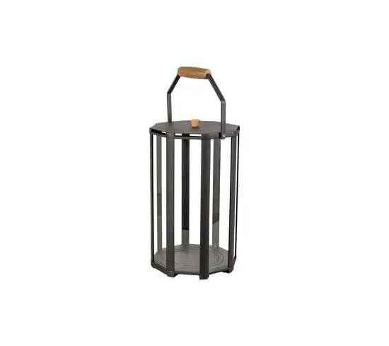 Moderne lanterne med lodrette lameller og træhåndtag, geometrisk form.