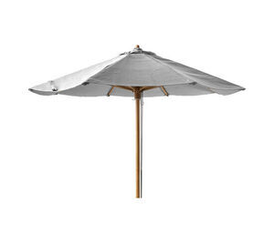 Rund parasol med lys grå dug og træstang.