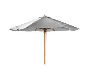 Rund parasol med lys grå dug og træstang.