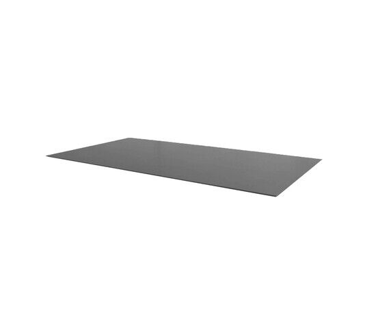 Rektangulær bordplade i sort keramik med glat, reflekterende overflade, velegnet til bordbrug.
