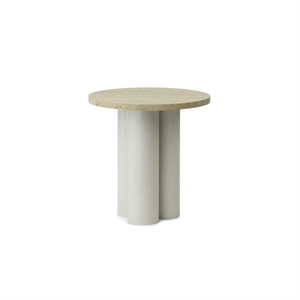 Rundt bord med lys sandfarvet bordplade og tre cylindriske ben, del af en kollektion.