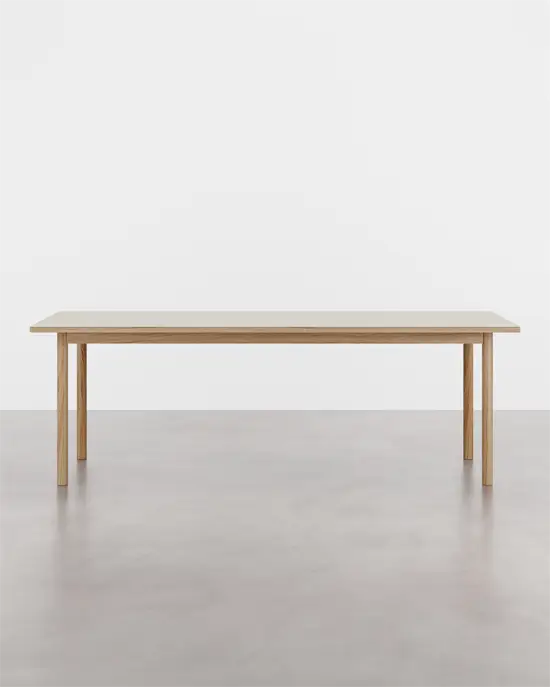 WB Manufaktur - Spisebord 220x90cm i egetræ og linoleum - ESSENTIAL OAK - Mushroom