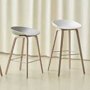 Hay - AAS32 Barstol Høj Lakeret egetræsfiner 4-benet fodstøtte i rustfrit stål H75 Standard glider - Støvet mint 2.0
