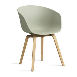 Hay - AAC22 Lacquered oak 4 leg base Standard glider - Pastel green 2.0