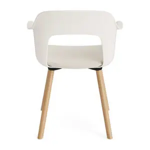 Hay - Layout Lænestol 223 Lakeret massiv eg 4-benet fod Standard glider - Cremehvid